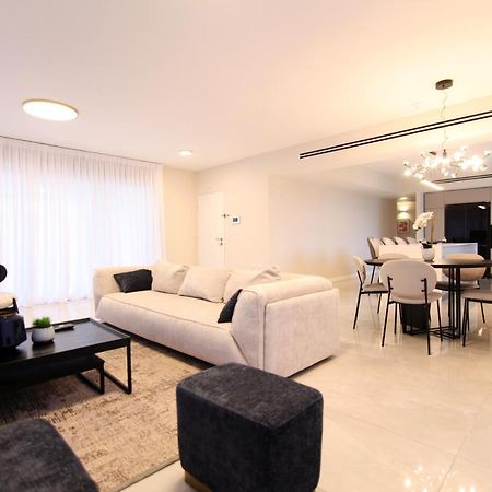 נתניה Mini Penthouse Near The Beach מראה חיצוני תמונה