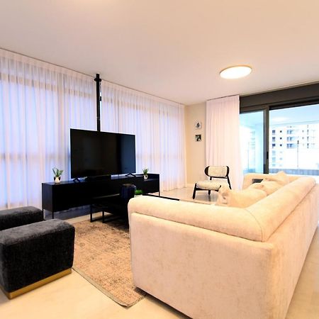 נתניה Mini Penthouse Near The Beach מראה חיצוני תמונה