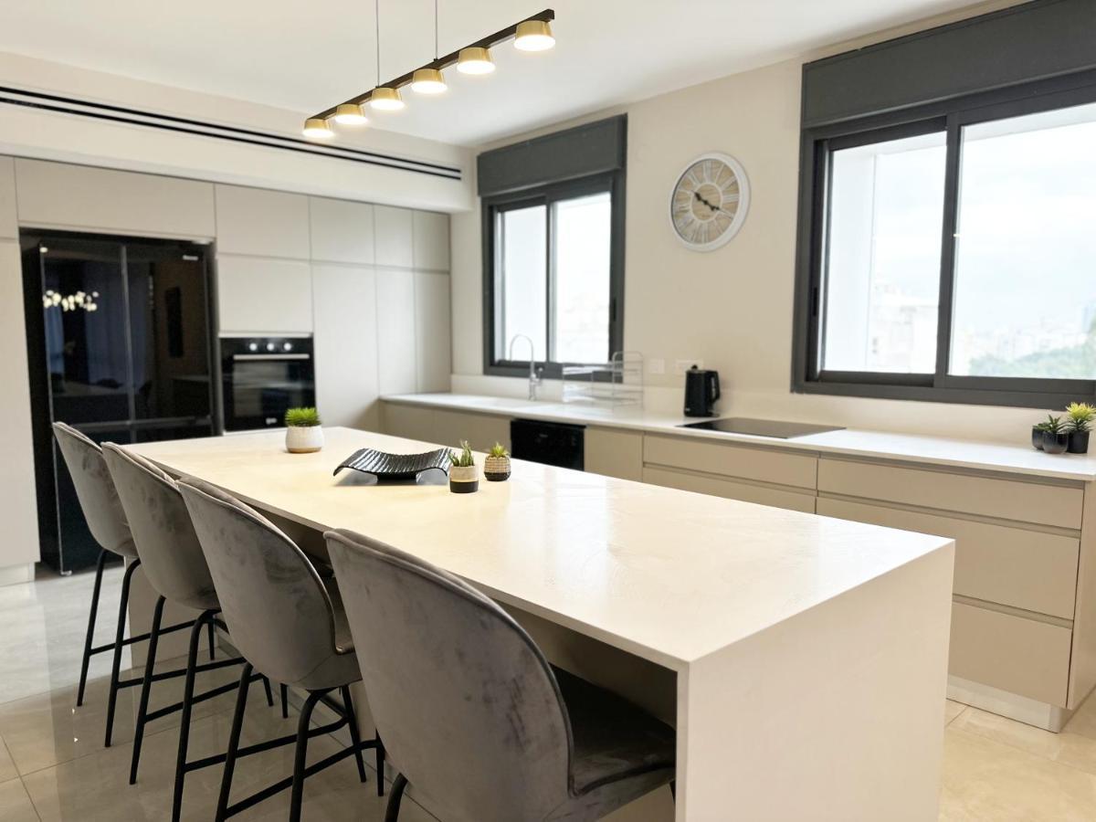 נתניה Mini Penthouse Near The Beach מראה חיצוני תמונה