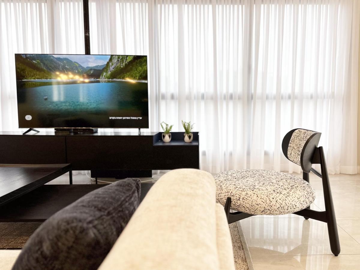 נתניה Mini Penthouse Near The Beach מראה חיצוני תמונה