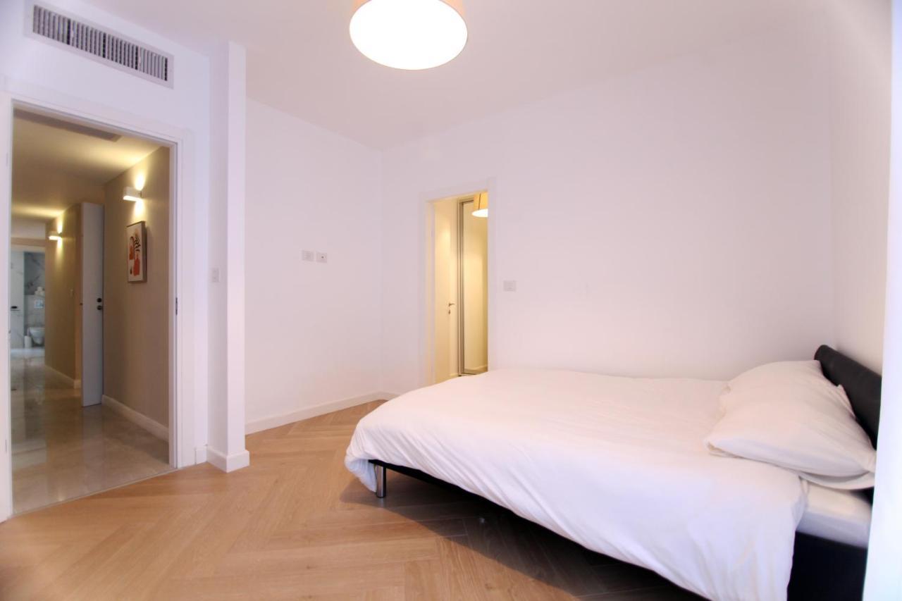 נתניה Mini Penthouse Near The Beach מראה חיצוני תמונה