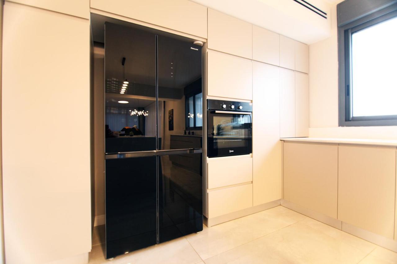 נתניה Mini Penthouse Near The Beach מראה חיצוני תמונה